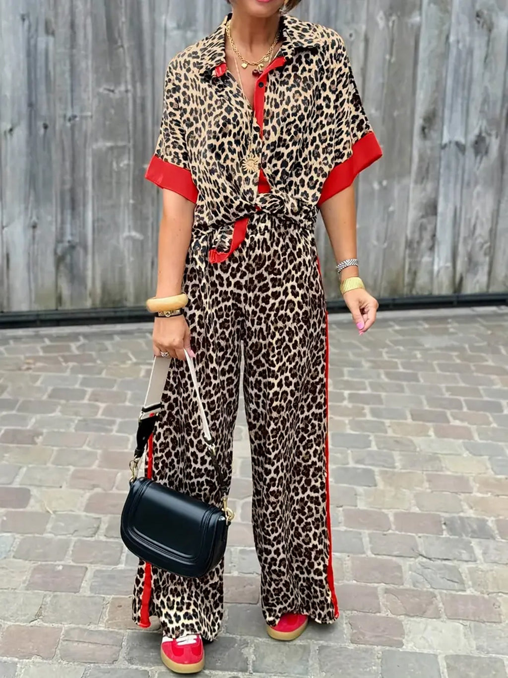 Quila - Conjunto holgado con estampado de leopardo