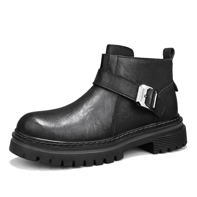 Botas Alessandro con Correa de Cuero