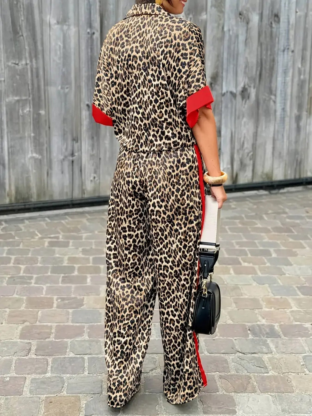 Quila - Conjunto holgado con estampado de leopardo