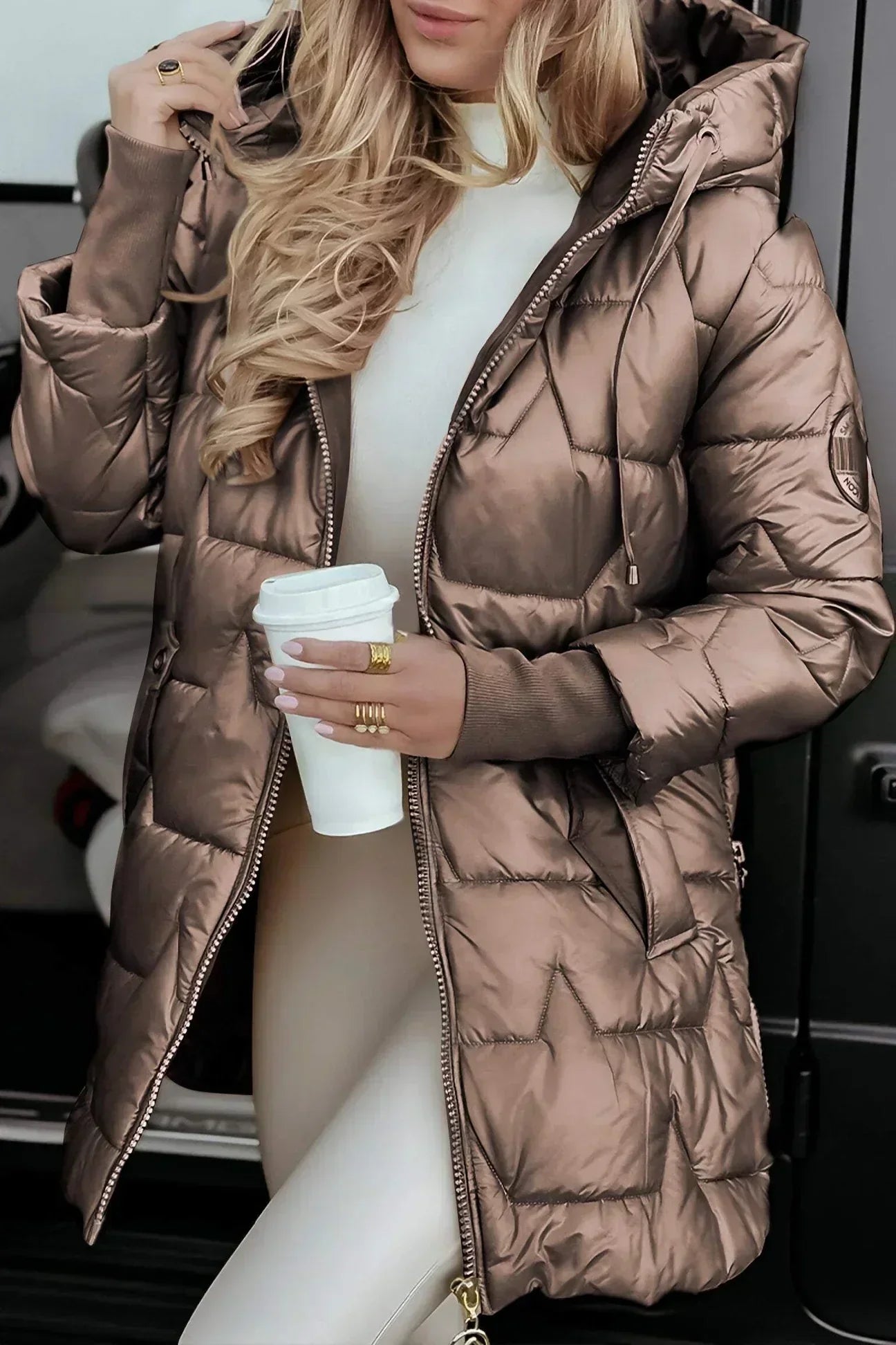Elara™ – Chaqueta Larga de Invierno con Capucha