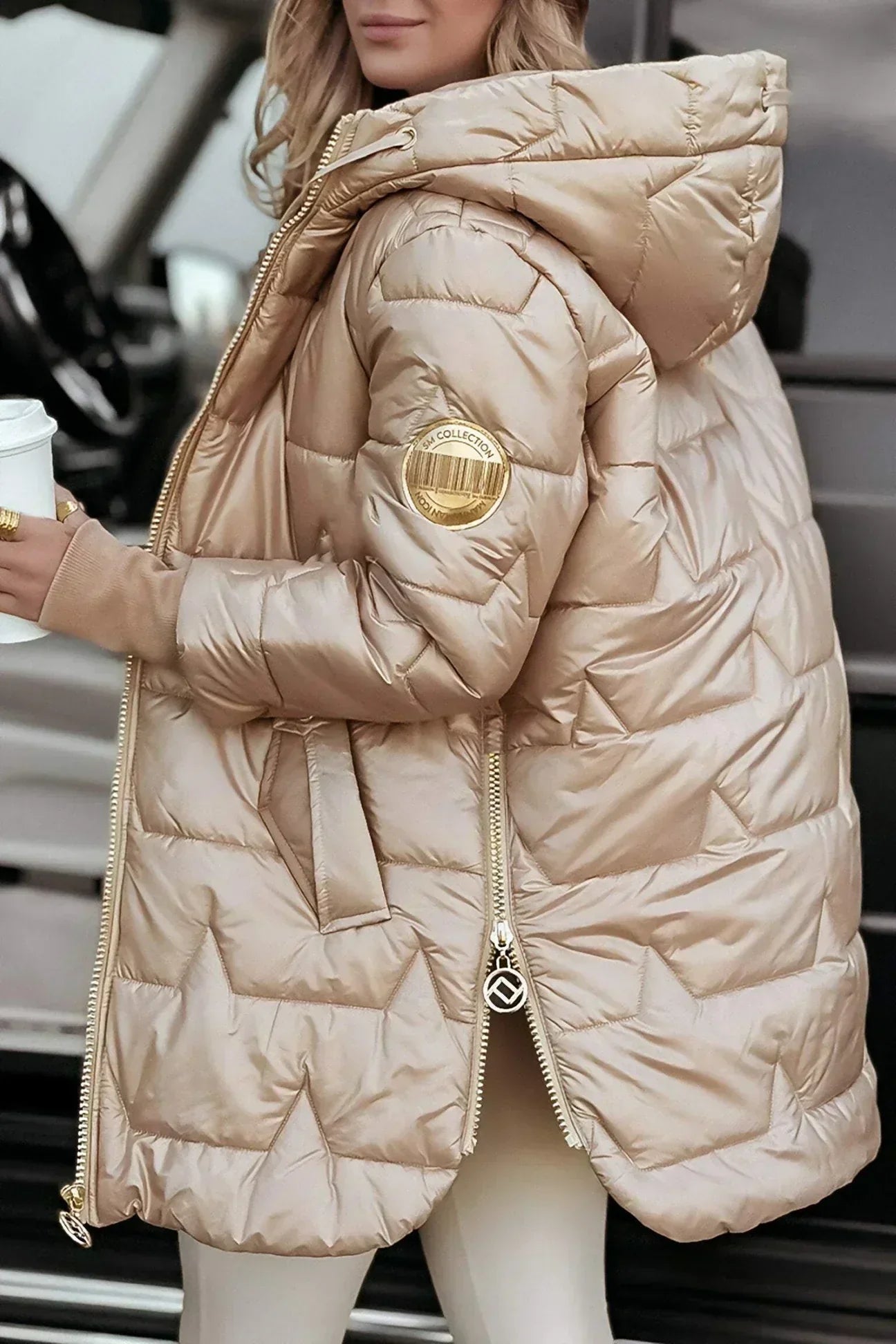 Elara™ – Chaqueta Larga de Invierno con Capucha
