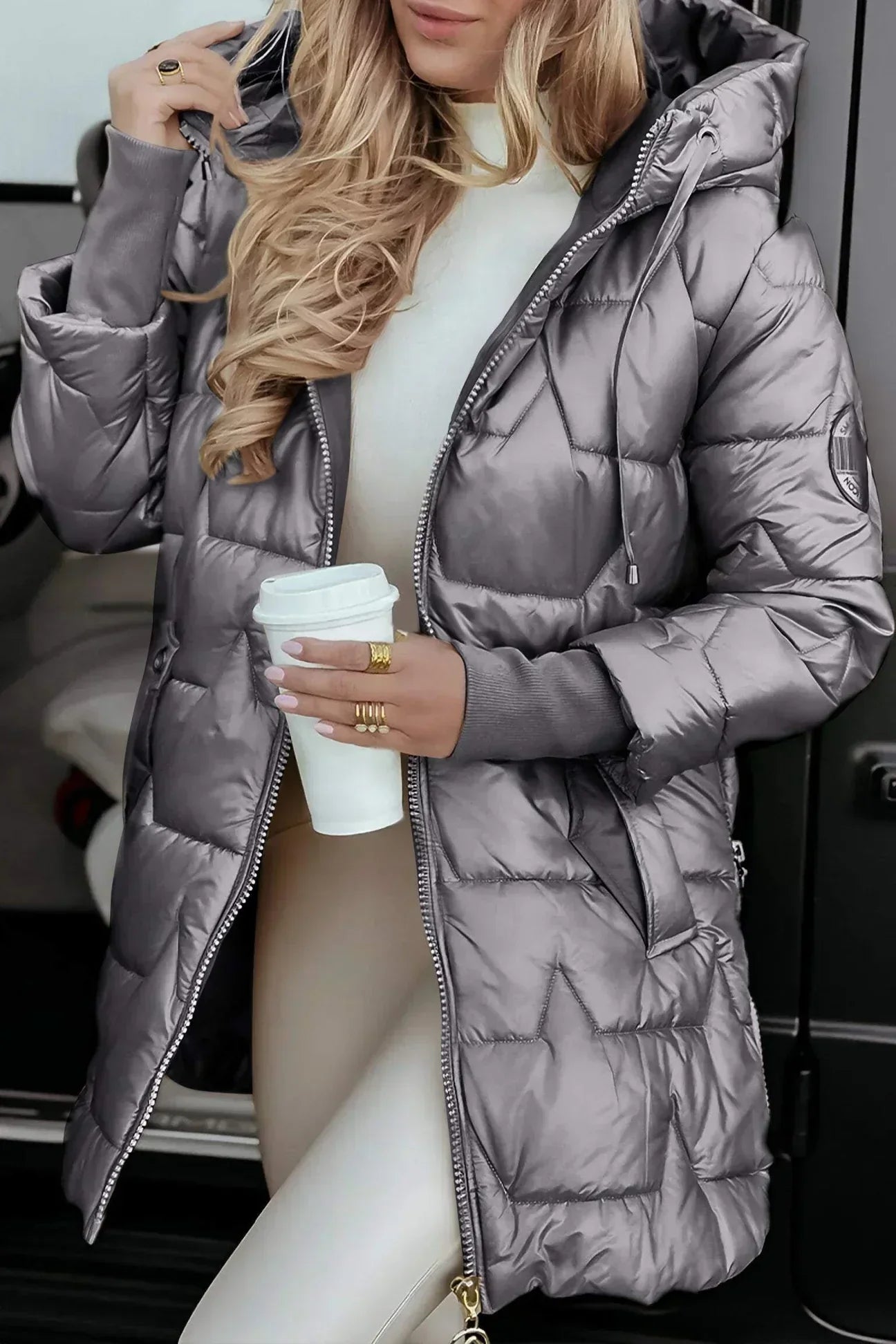 Elara™ – Chaqueta Larga de Invierno con Capucha