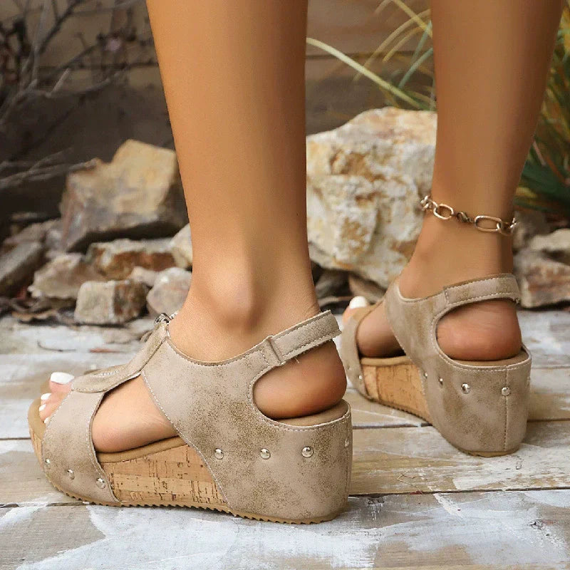 Isabel | Sandalias de cuña con puntera abierta